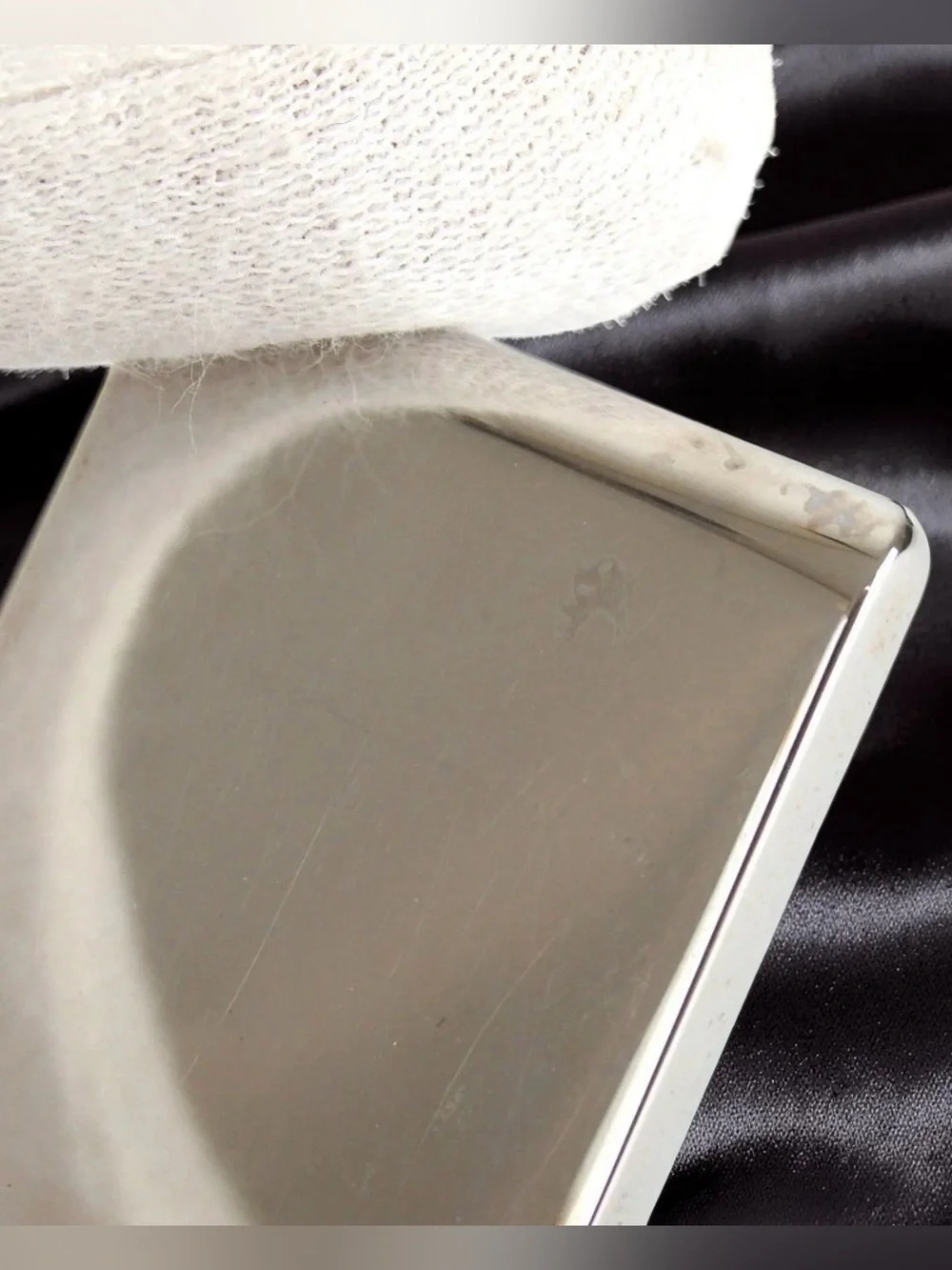 Gucci Black Leather Clip-On Phone Accessory with Silver Trim